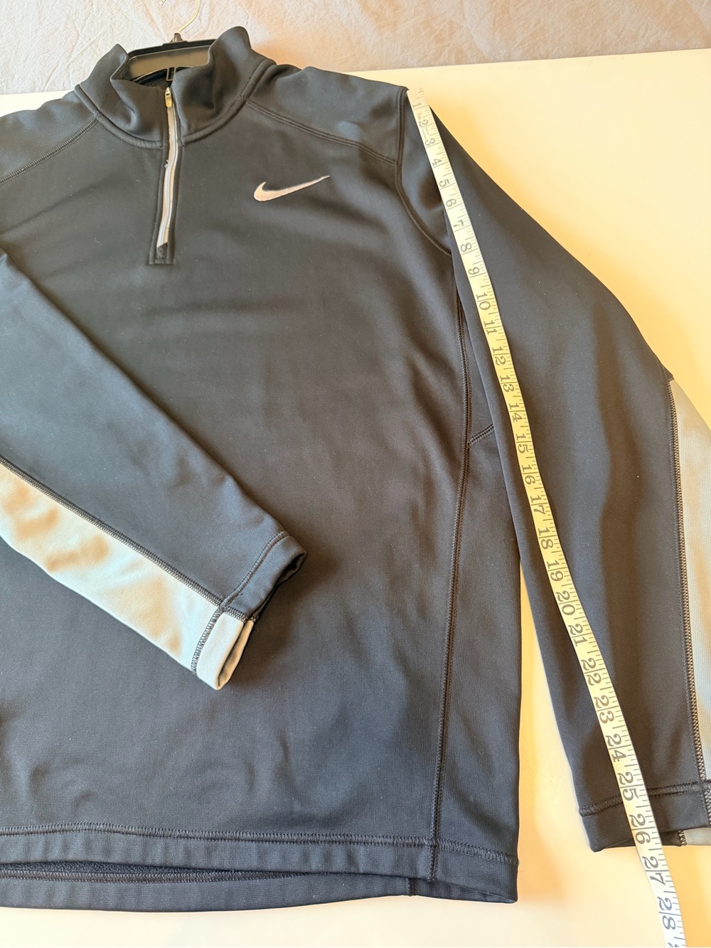 Nike Men's Therma-Fit pullover 1/4 Zip jacket, black and grey, size XL - Picture 7 of 10